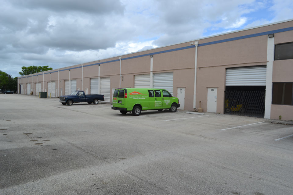 Rosewood Industrual Plaza Office warehouse Sunrise